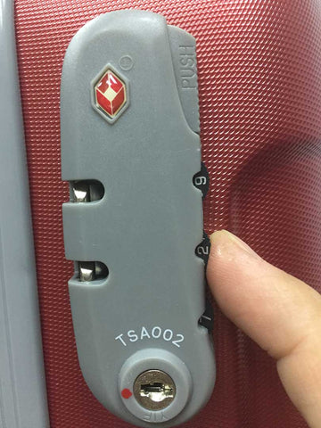 Luggage Outlet Singapore TSA lock step 2