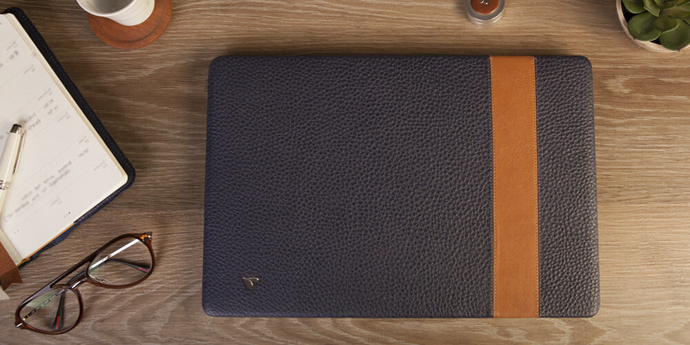 MacBook Pro 16 Leather Suit