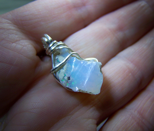 Opal welo raw pendant