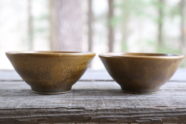 Two small bowls in earthy glaze