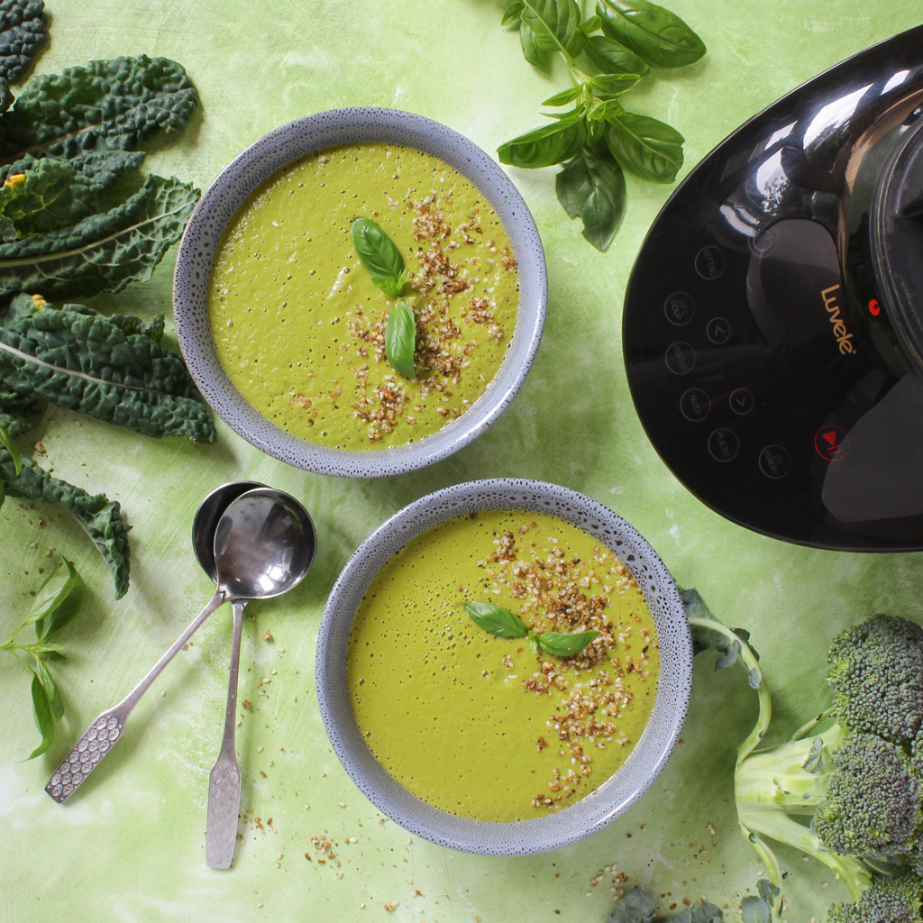 blender jug broccoli and kale soup