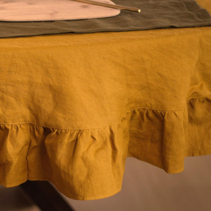 Tablecloth in 100% Linen with Ruffles - toiflkerschbaum