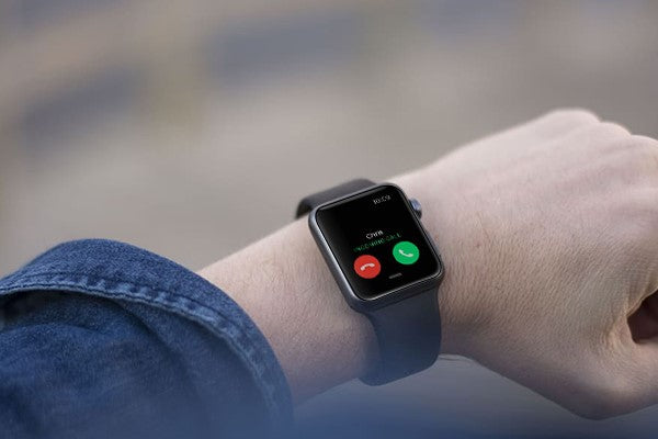 Incoming call from Apple Watch instant notification