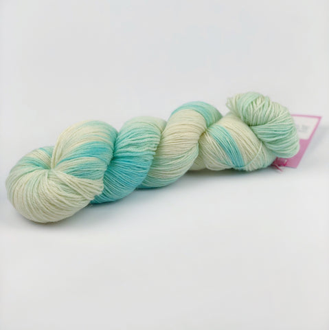 Mint Swirl superfine merino 8ply DK