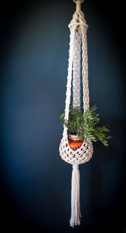 macrame plant holder by Fringe and Fray