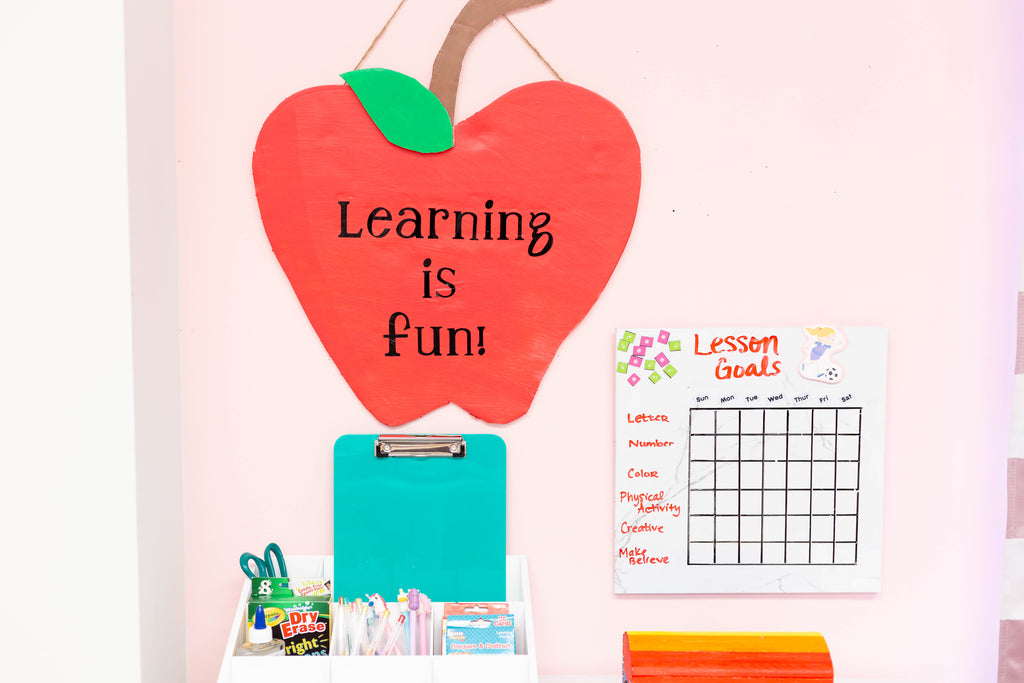 DIY Apple Back to School Learning Sign
