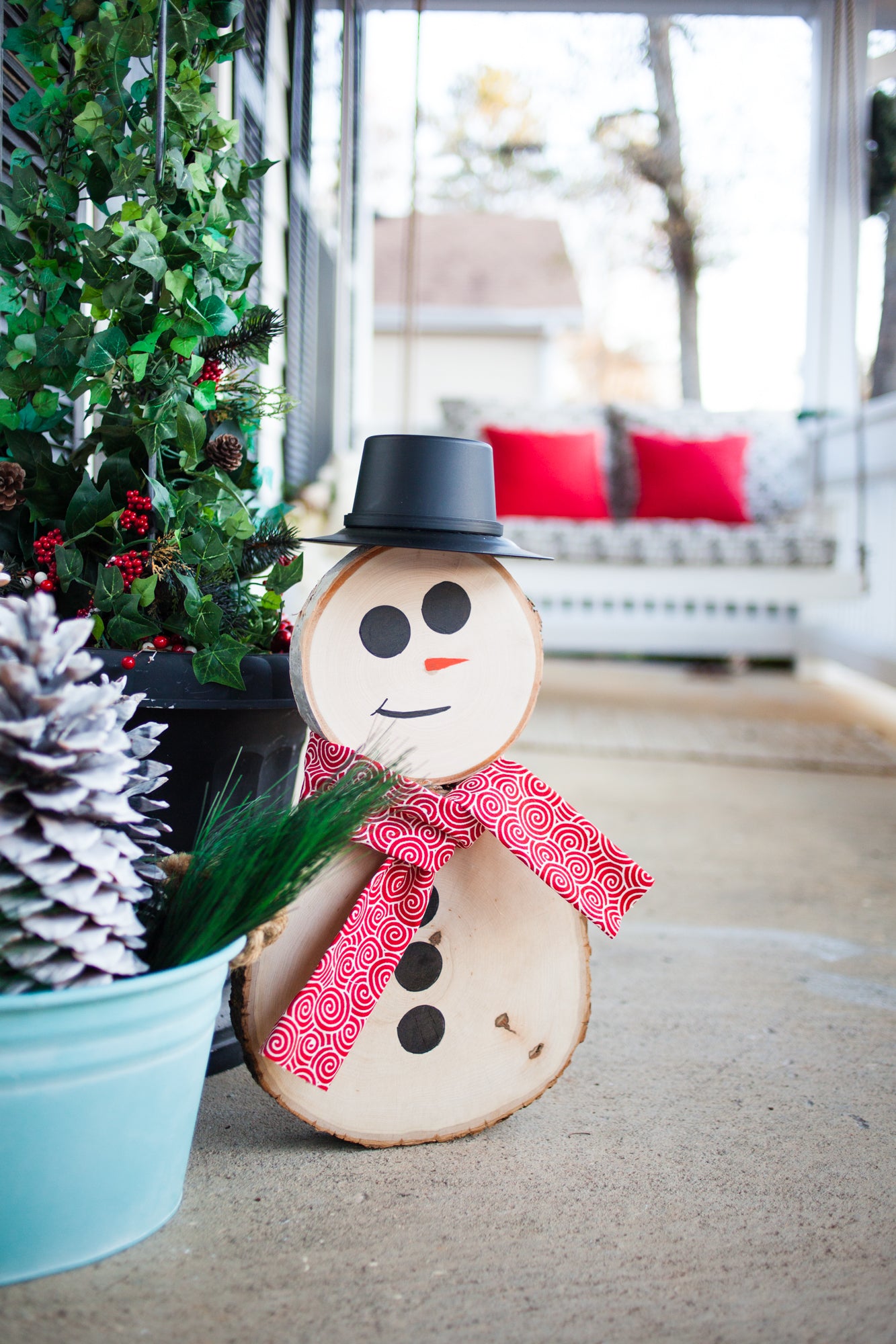 DIY Holiday Snowman Decor