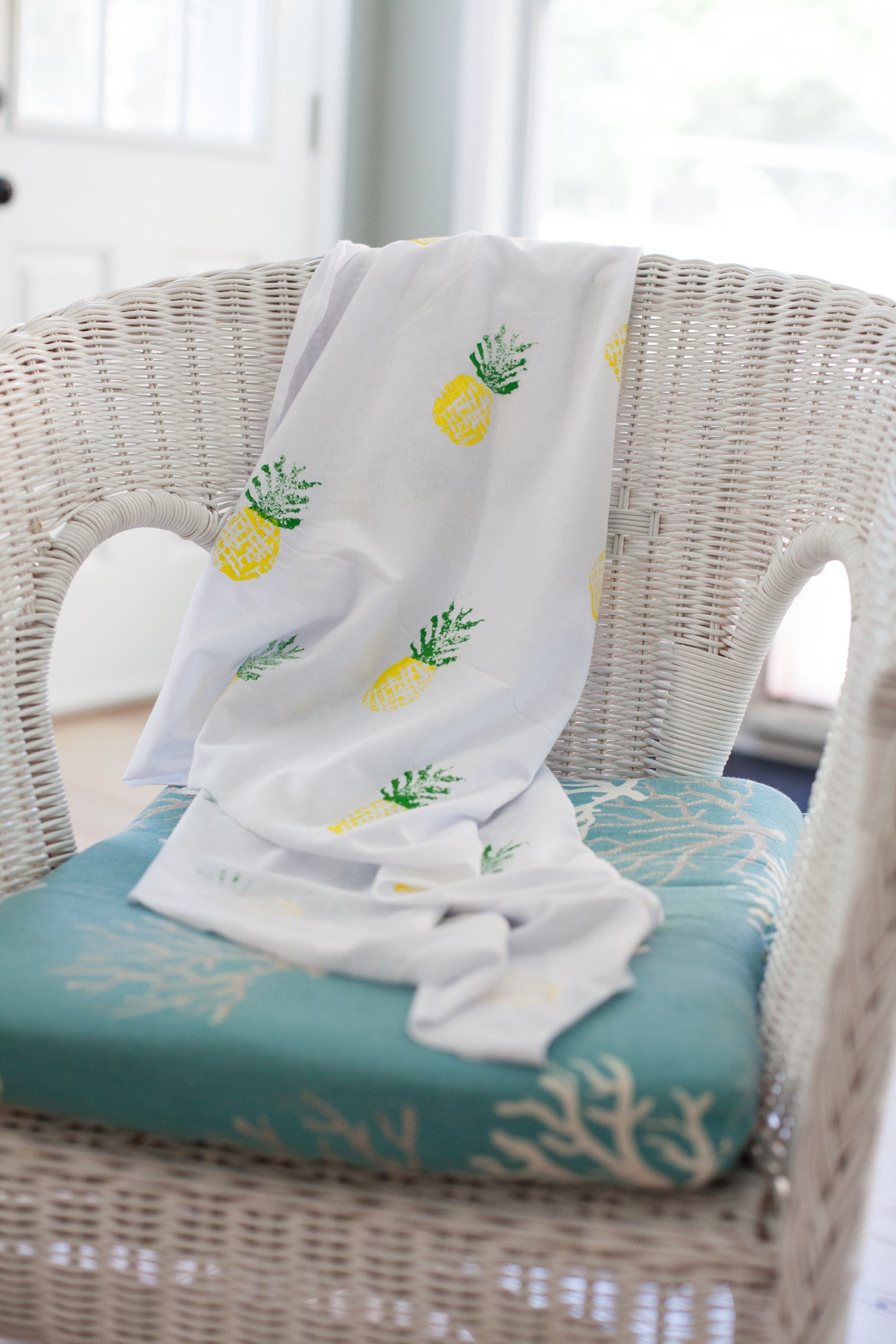 DIY Pineapple Baby Blanket