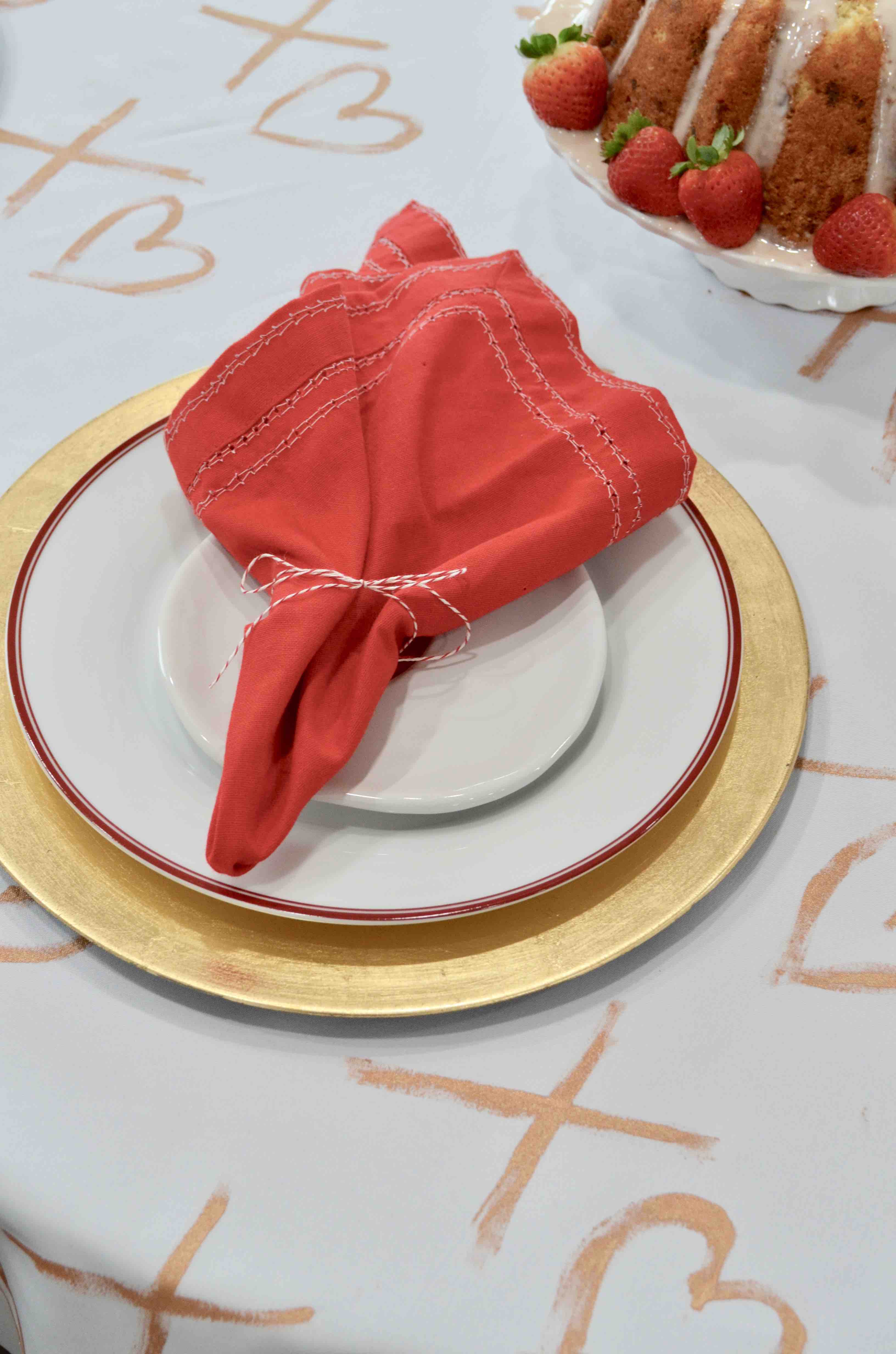 DIY XOXO Tablecloth and Table Runner For Valentine's Day