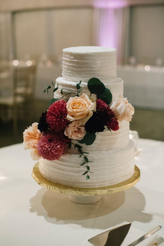 wedding cake flowers