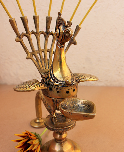 Details about   Collectible Peacock Diya Handicrafts Puja Aarti Diya Candle Lamp 