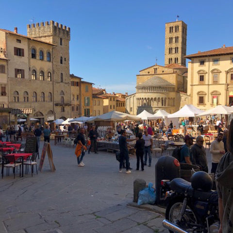 Tuscan Style Home Décor: A Guide The 5 Main Things to Know - My recent visit to the Arezzo antique fair, on the hunt for more unique Tuscan style antiques