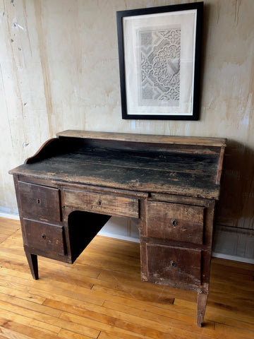 Rustic antique desk from Tuscany.
