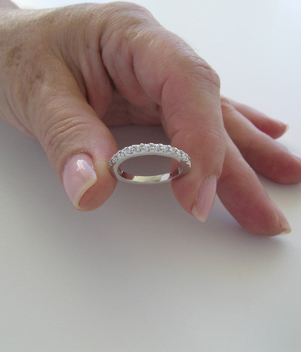 ELEGANT DIAMOND ETERNITY ANNIVERSARY WEDDING BAND RING