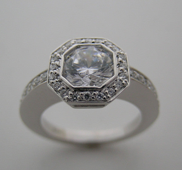 ANTIQUE STYLE OCTOGNAL HALO DESIGN DIAMOND RING SETTING FOR A ROUND 6.50 MM