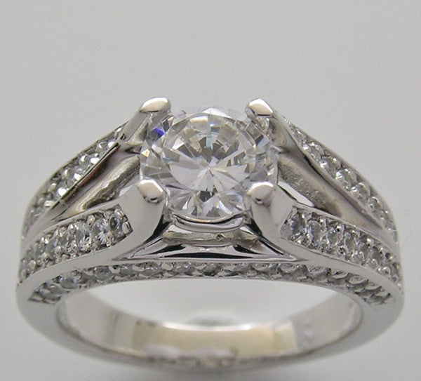 Engagement Diamond Ring Setting or re-mount for Center Round Diamond