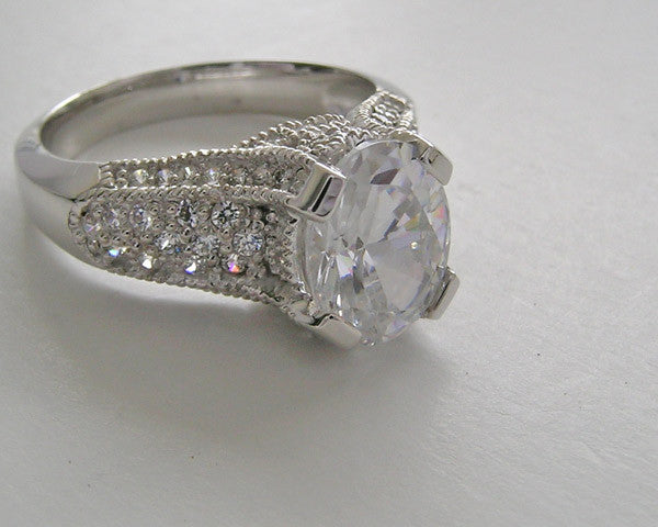 UNIQUE OVAL SHAPE DIAMOND ENGAGEMENT RING SETTING