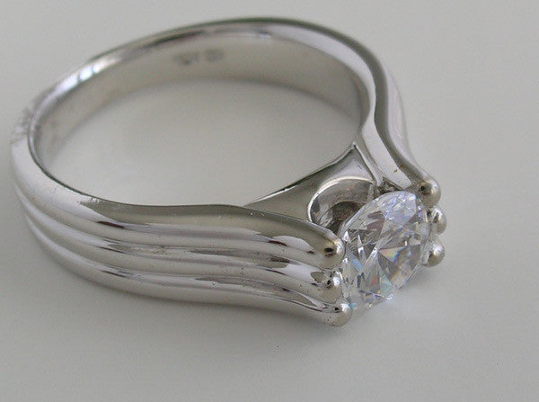 UNIQUE SIX PRONG ATTRACTIVE ENGAGEMENT OR REMOUNT RING SETTING