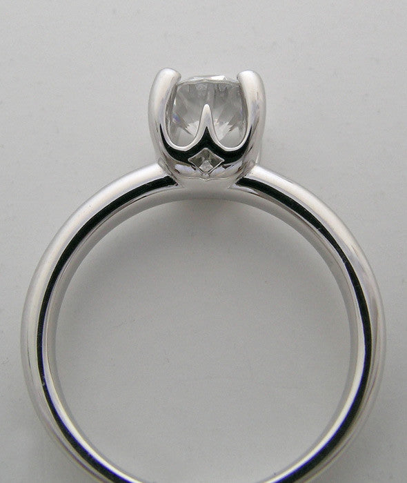 PLAIN CLASSICAL ENGAGEMENT RING SETTING TRADITIONAL SOLITAIRE DESIGN