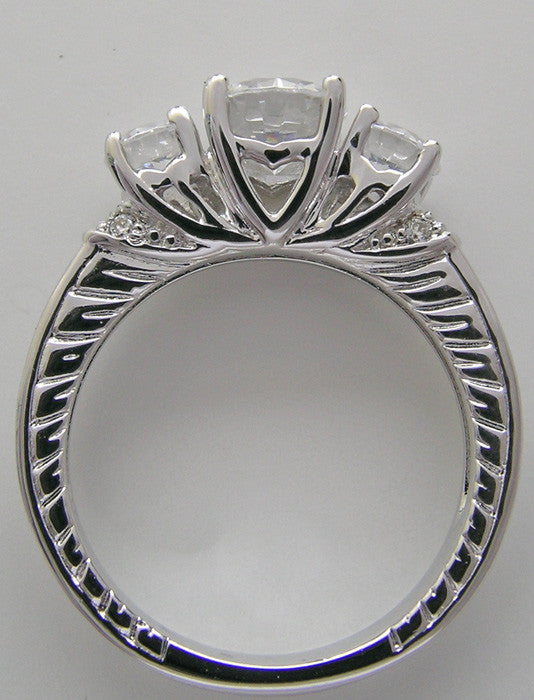 LOVELY DIAMOND ENGAGEMENT RING SETTING