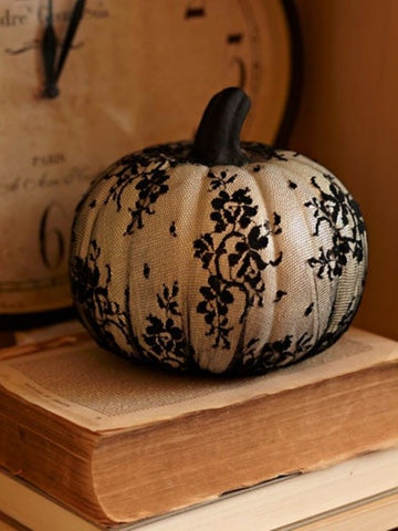 Lacey pumpkin