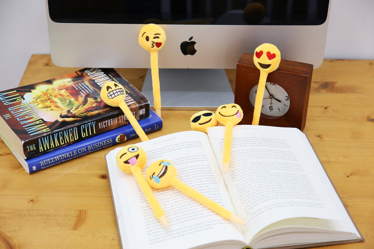 Cute emoji pens - Emoji Island
