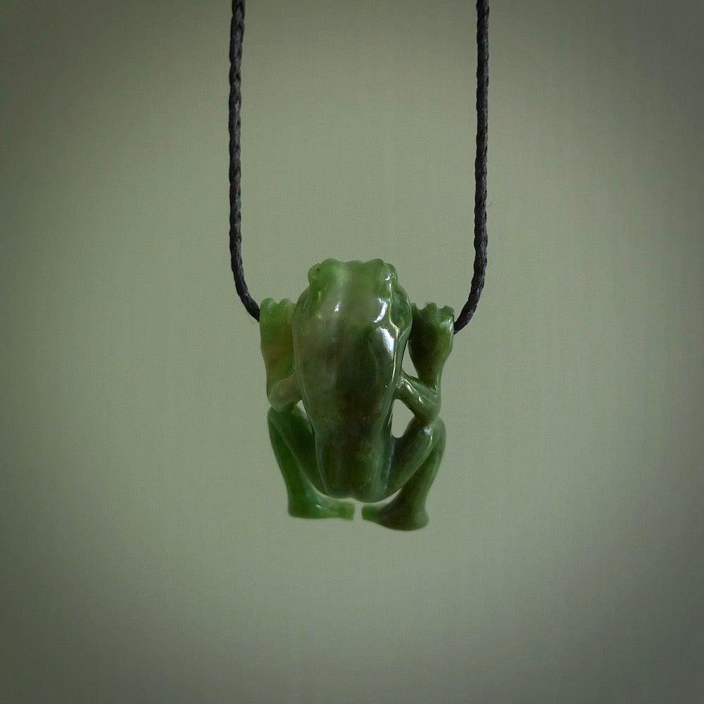 jade frog necklace