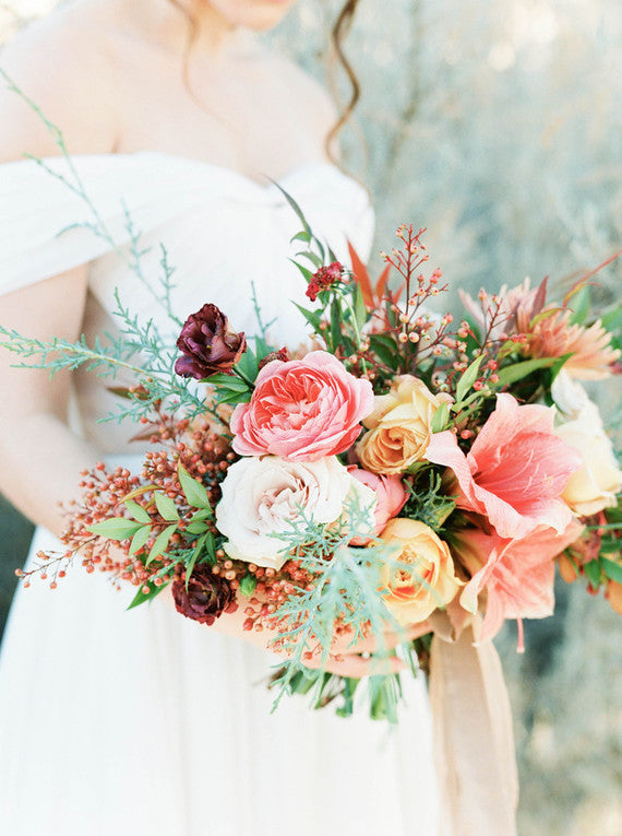 Florals by Swoon Floral Design | Photo by Maria Lamb via 100 Layer Cake
