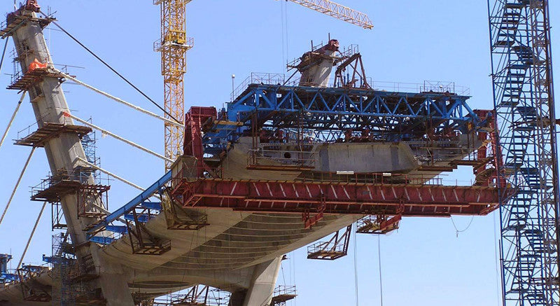 twin edge girders for precast segmental cable-stayed bridges