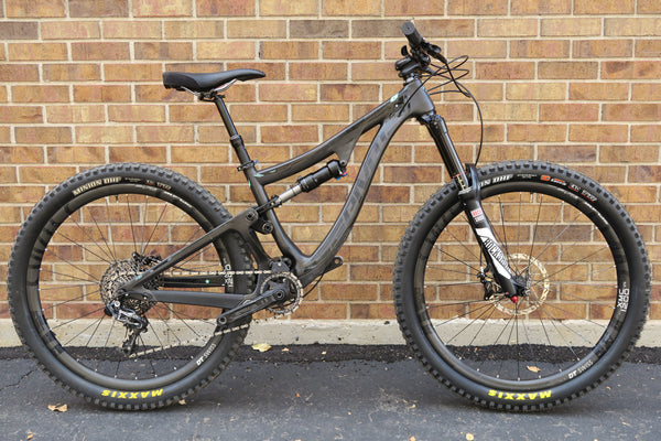 2016 pivot mach 6