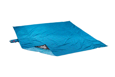 blue parasheet beach blanket