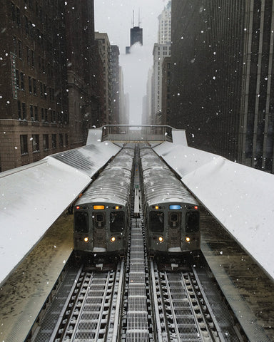 snowy shot inside downtown Chicago @KBUCKLANDPHOTO