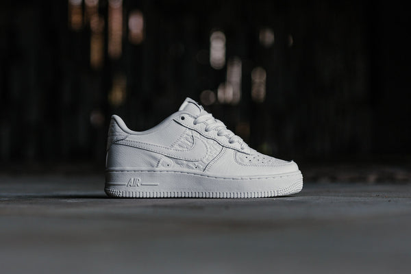 Nike Air Force 1 LV8 GS 820438-106