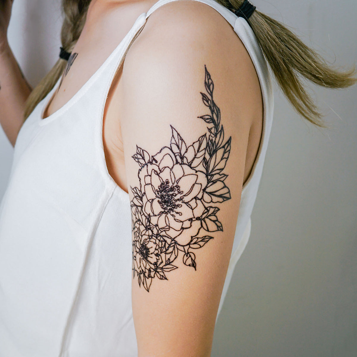 LAZY DUO Minimal Flower Tattoos Line Flower tattoos floral shoulder