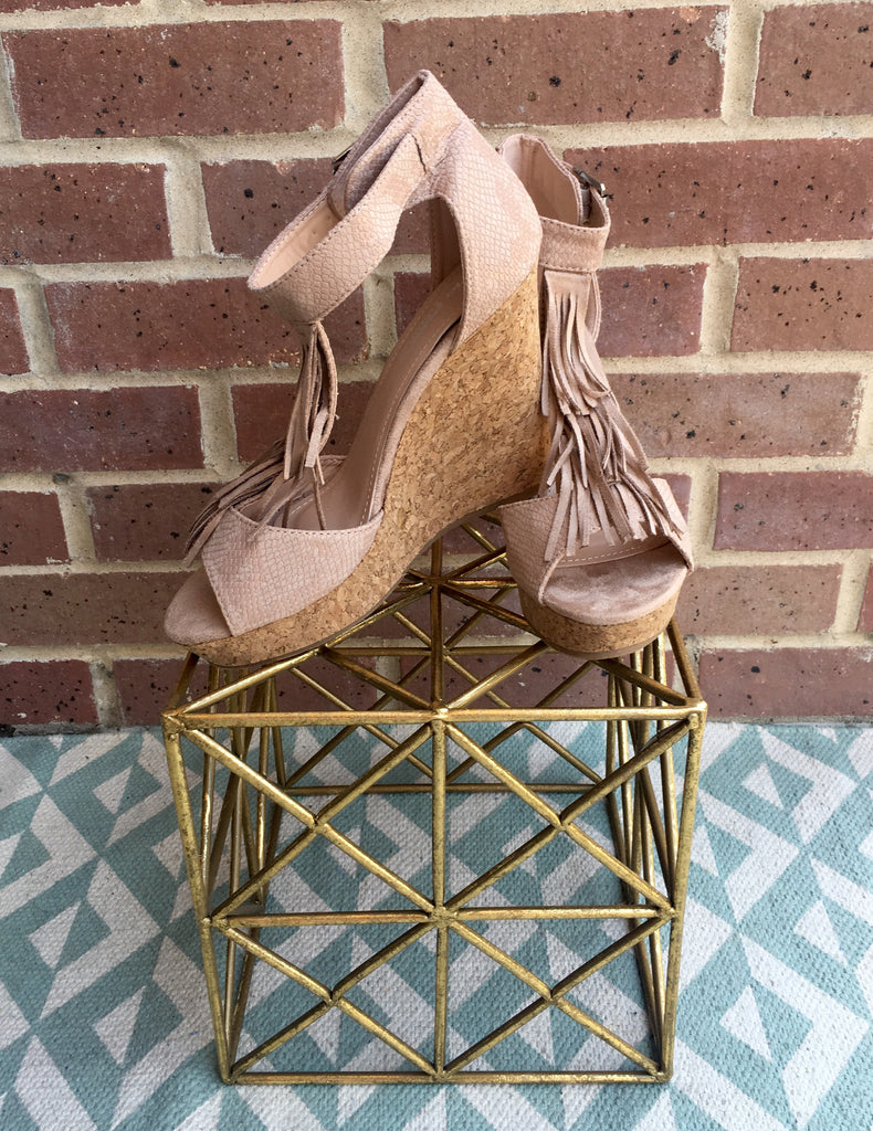 Fringe Wedge