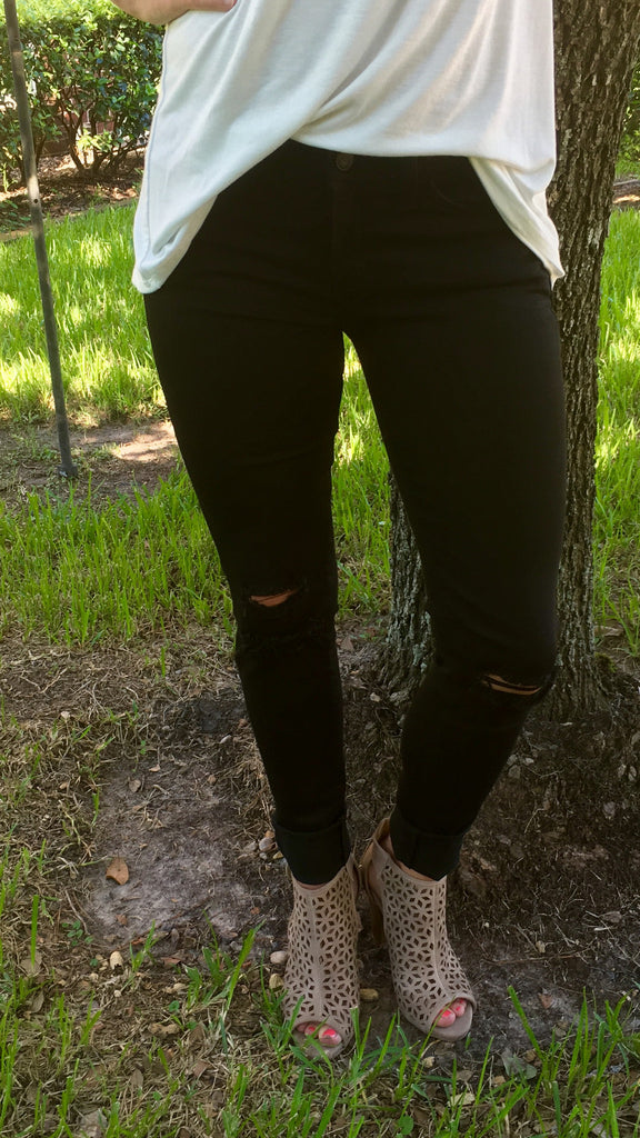 Black Distressed Skinny Jean