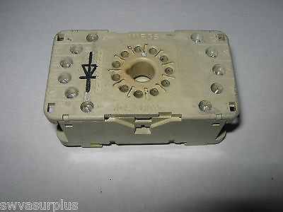 Shrack 111PGS Relay/Socket Base, 10 Amp, 380 Volt, Used