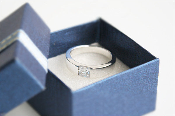 vonnis Archaïsch Mangel Sterling Silver Swarovski Crystal Engagement Ring Solitaire Promise Ri –  JewelryGhouse