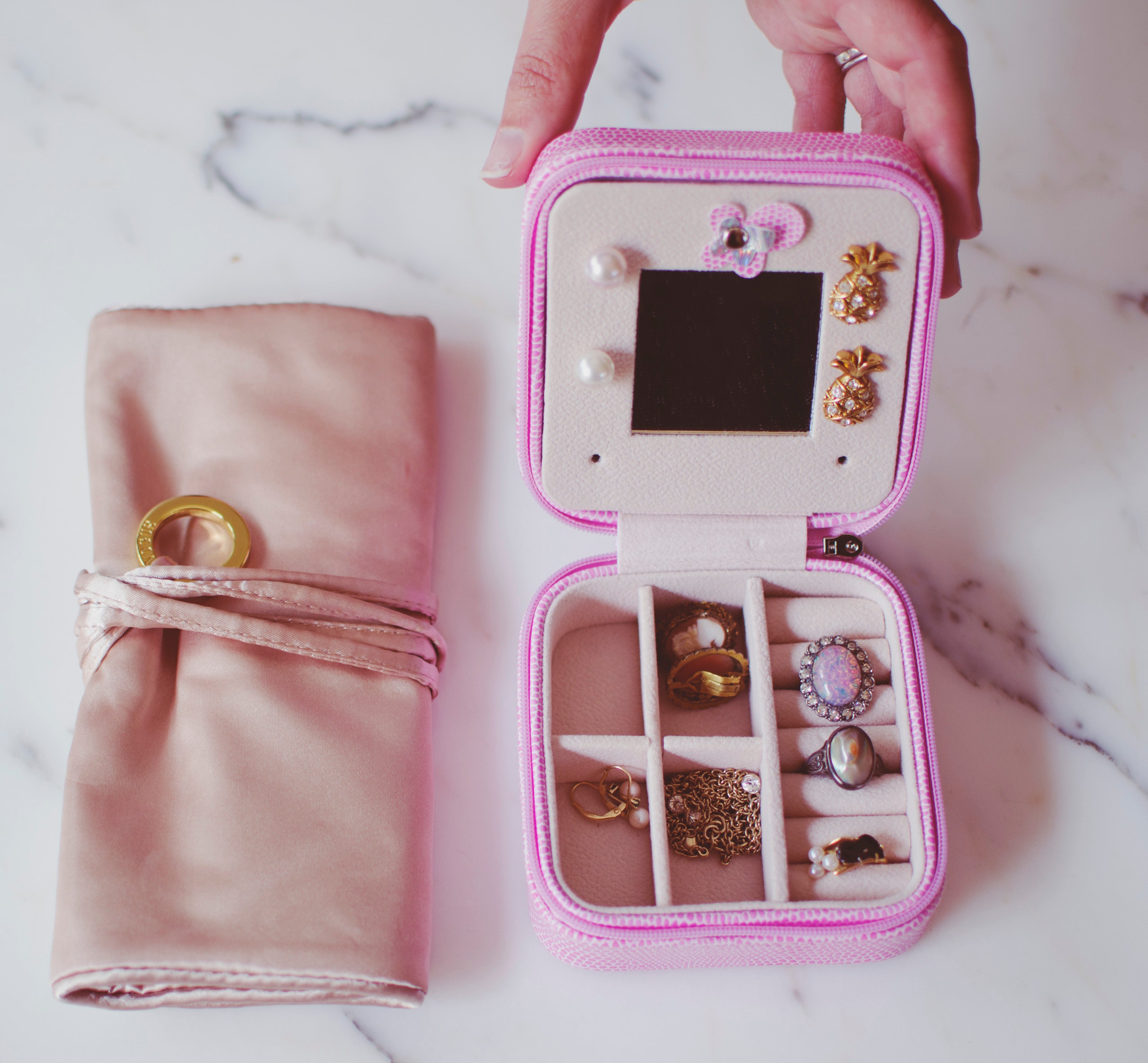 how to pack jewelry when you travel, travel jewelry box