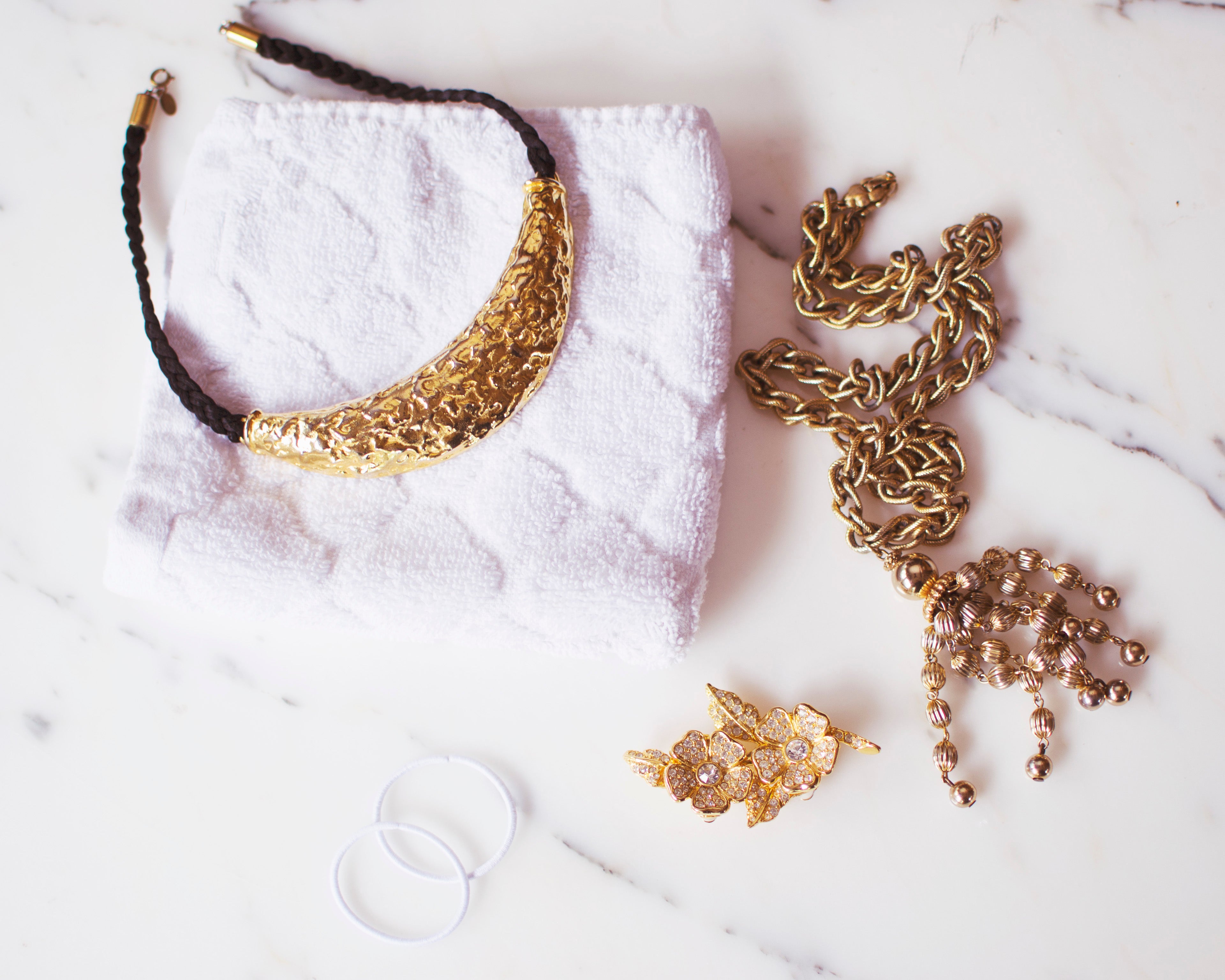 how to pack jewelry when you travel, travel towel