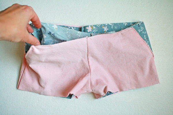 How to make Reversible Pixie Shorts by Twig + Tale