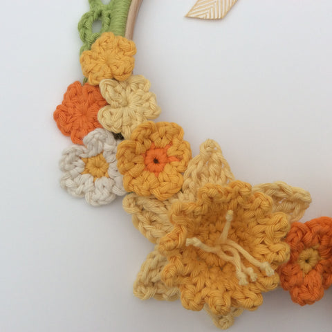 Crochet Spring Wreath Tutorial using DROPS Paris by www.cottonpod.co.uk FREE CROCHET PATTERNS