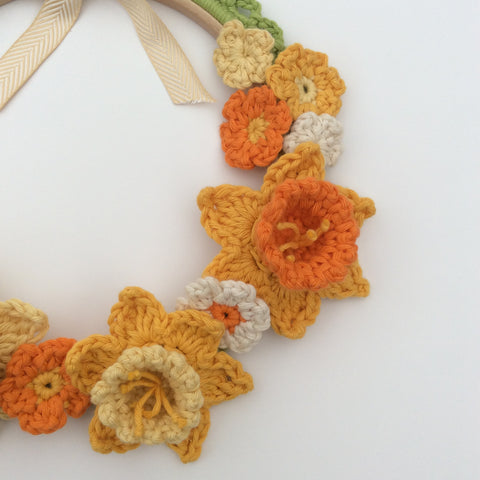 Crochet Spring Wreath Tutorial using DROPS Paris by www.cottonpod.co.uk FREE CROCHET PATTERNS