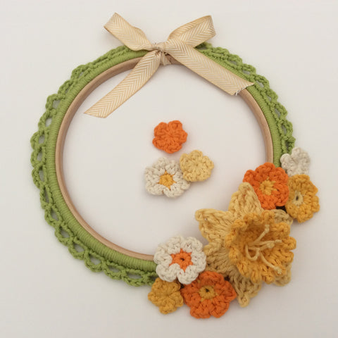 Crochet Spring Wreath Tutorial using DROPS Paris by www.cottonpod.co.uk FREE CROCHET PATTERNS