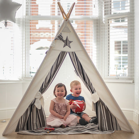 myweeteepee cosmo play den in bay window of victorian home