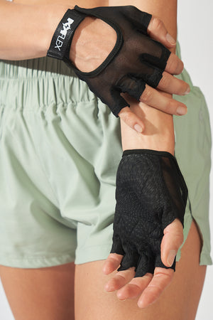 Luxe Mesh Training Gloves - Black