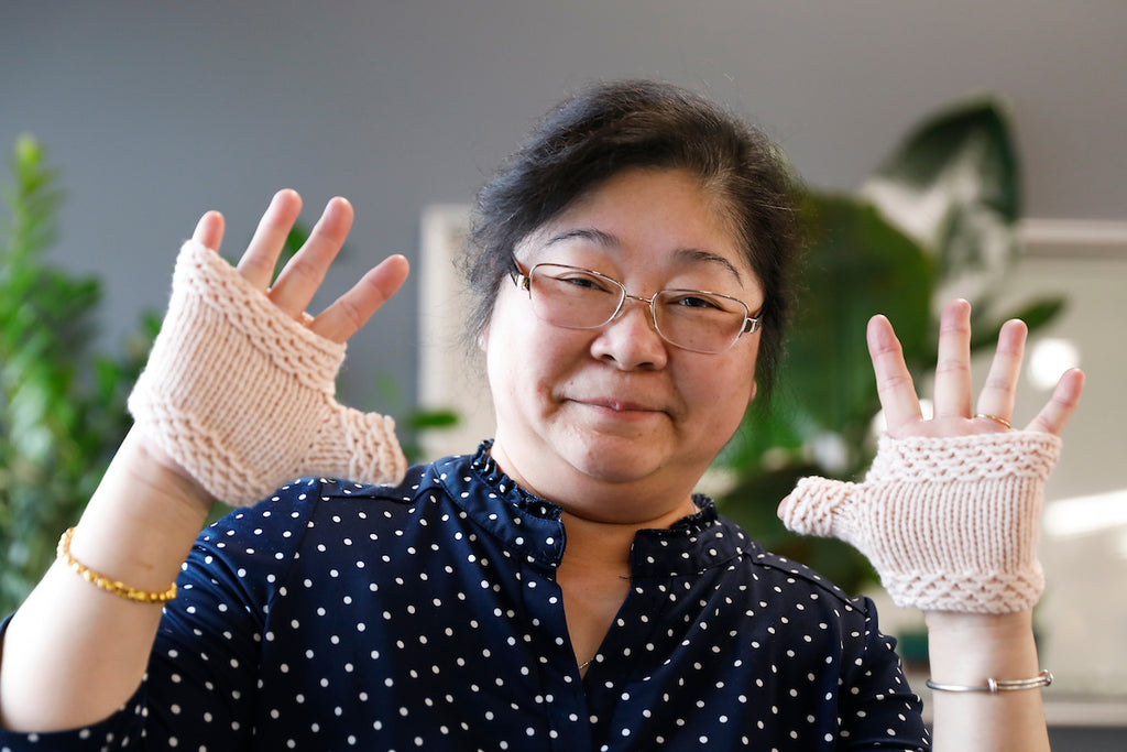 Sau Ling with her fingerless gloves of choice.