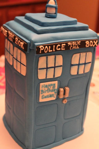 3D sculpted Police Box cake