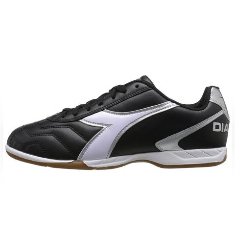 diadora futsal shoes