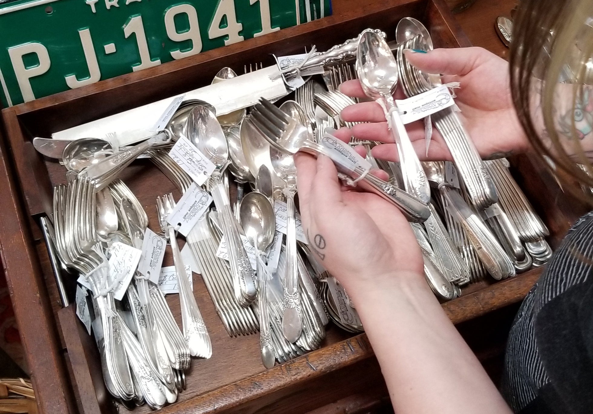 midnight jo flatware shopping at brass armadillo